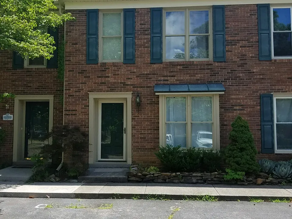 130 Durwood Rd #C