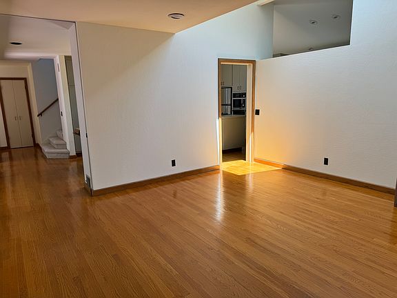 5th image of 773 W Greenwich Pl