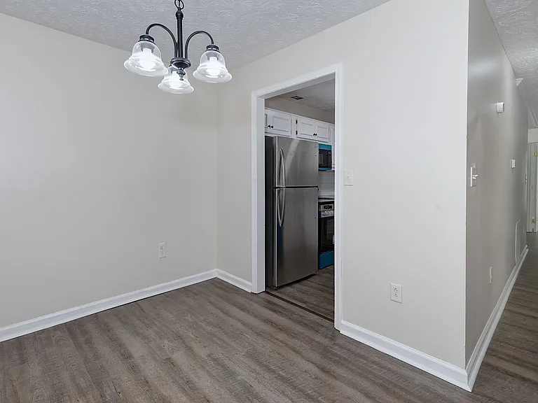 Caroline Ridge Apartments — Photo 10
