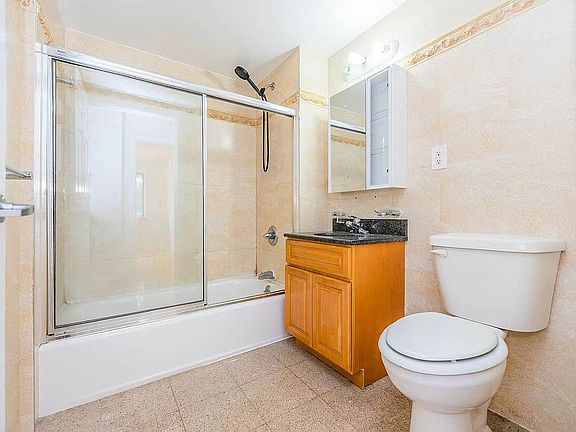 4th image of 11226 38th Ave APT 4
