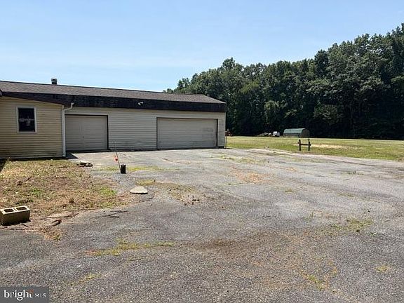 4th image of 152 Graves Rd