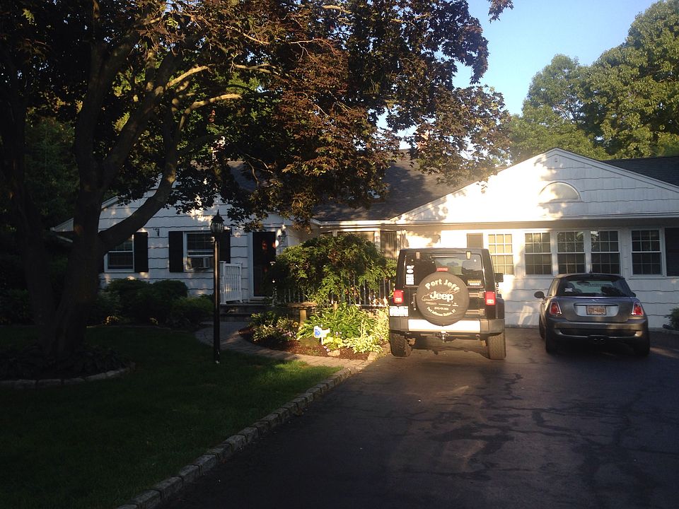 1st image of 10 N Ingelore Ct
