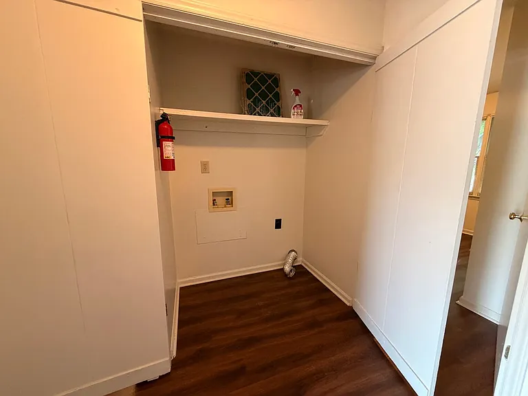 3020 Sherrill Ave #F — Photo 10