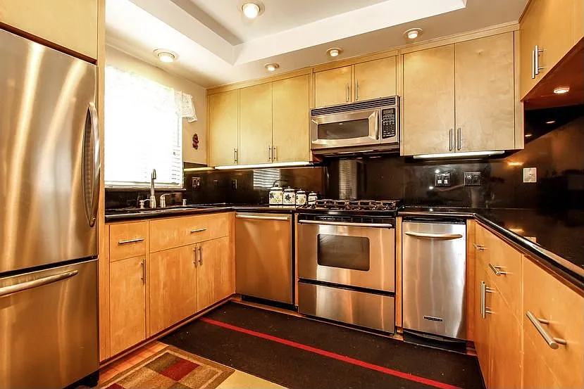 Gourmet Kitchen