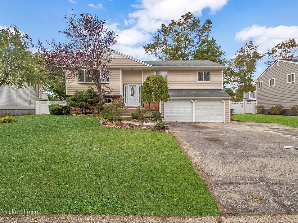 1st image of 36 Sterling Ln