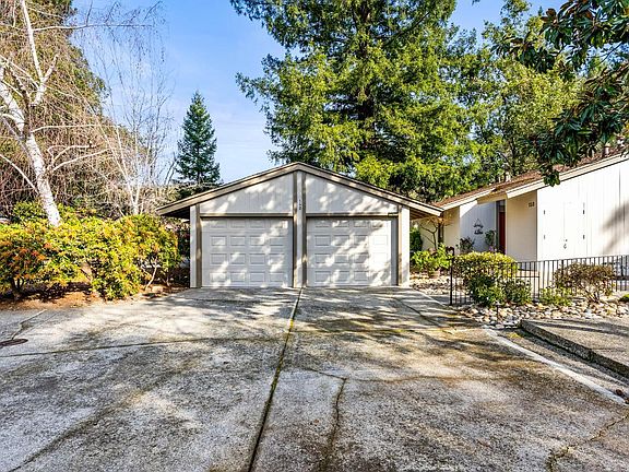 5th image of 152 Bonnie Brook Drive