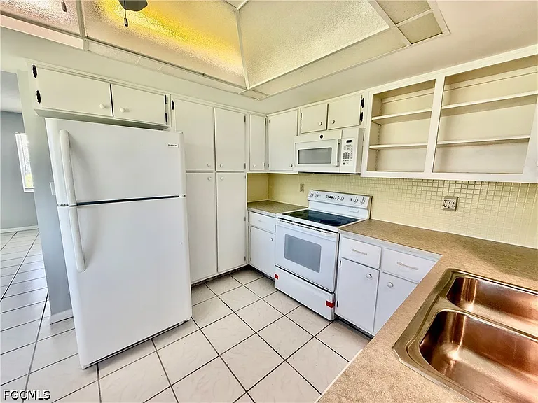 343 Joel Blvd #211D — Photo 14