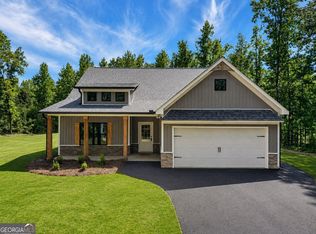 457 Relay Rd, Silver Creek, GA 30173