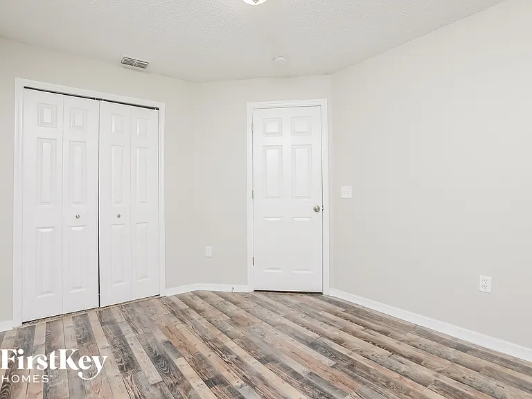 662 Armadillo Dr — Photo 12