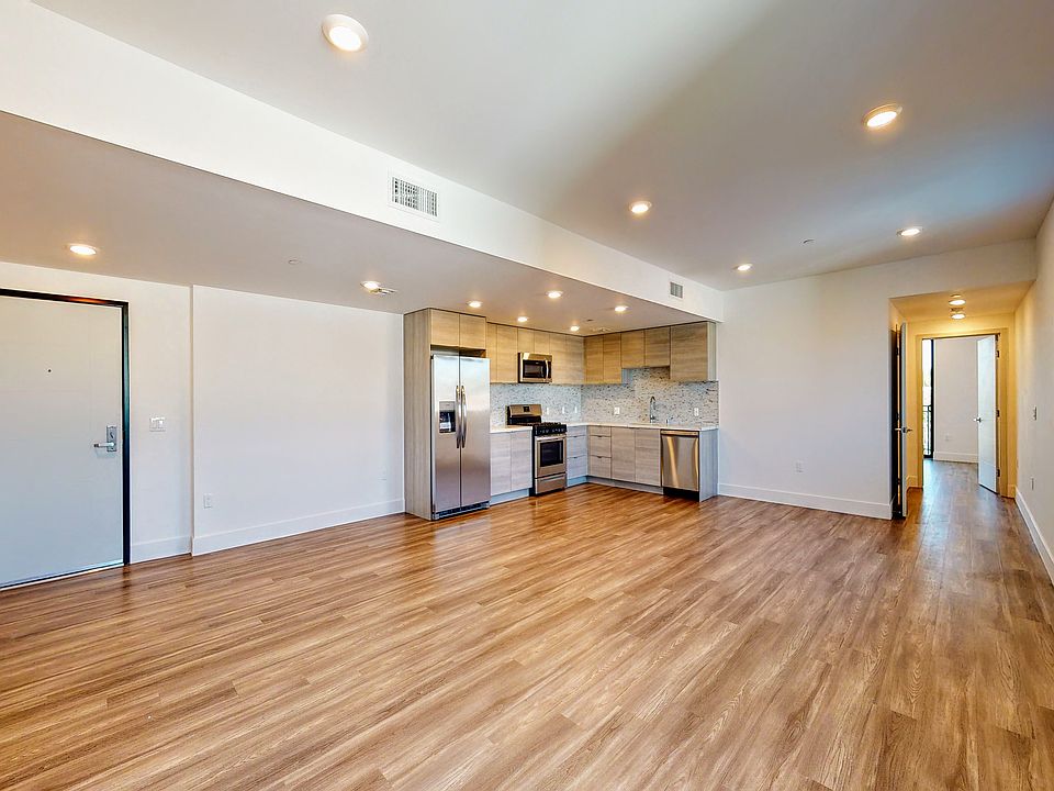 1st image of 1482 S Sherbourne Dr #2