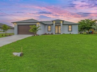 3917 NE 15th Place Cpe, Coral, FL 33909