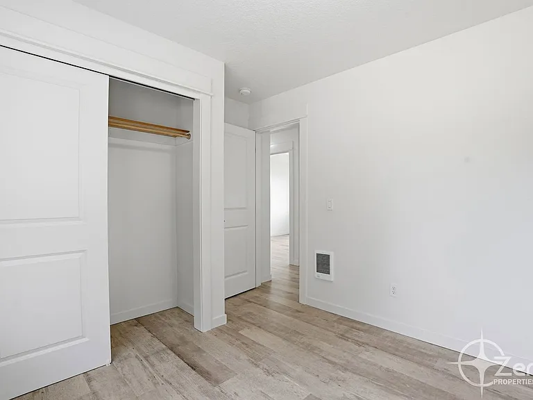 2015 NE North Fork Ave — Photo 25