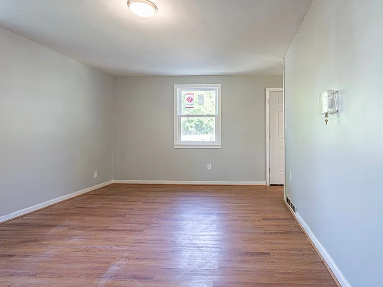 163-165 Woodlawn Cir — Photo 21