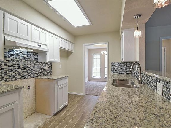 5th image of 736 E California Trl