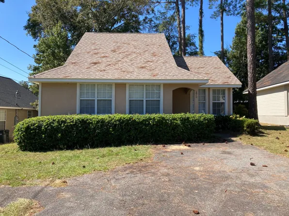 270 Tall Timbers Rd, Thomasville, GA 31757
