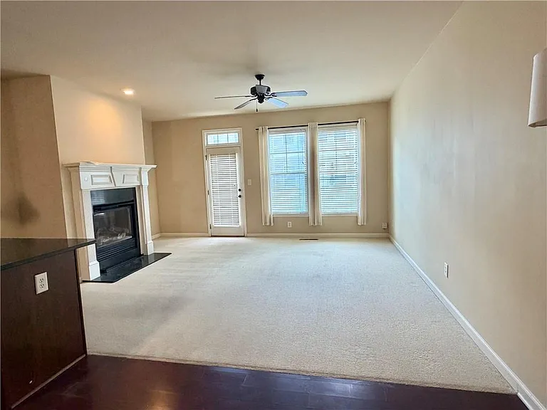 734 Grove Manor Park — Photo 9