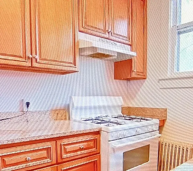 1414 Gordon Ave — Photo 5