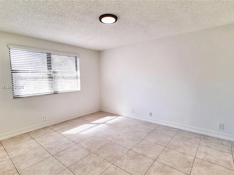 501 Racquet Club Rd — Photo 12