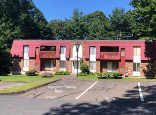 20 Woodsedge Dr APT 3B, Newington, CT 06111