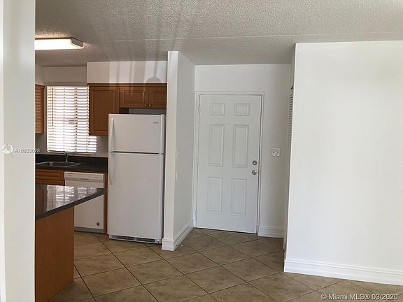 5th image of 6195 NW 186th St APT 112