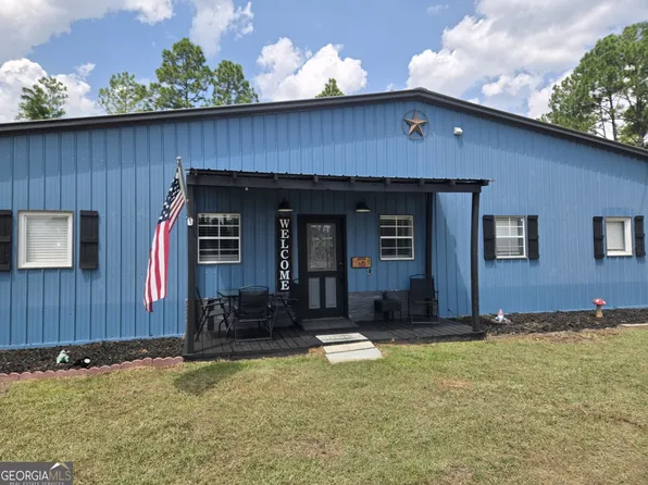 290 Kemp Rd, Swainsboro, GA 30401