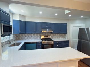 268 S Bayberry Ln, Upper Darby, PA 19082