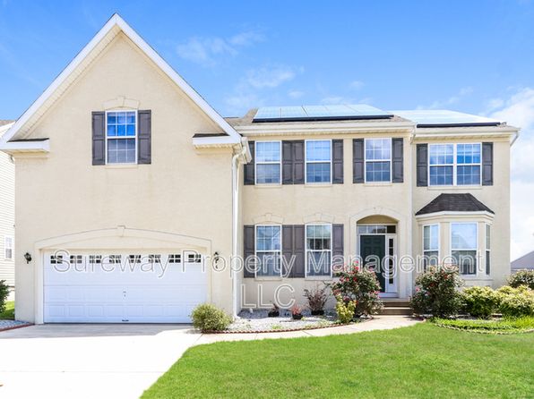 6 Garwood Blvd