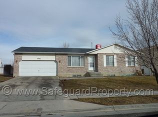 6082 W Swanbridge Dr, Kearns, UT 84118