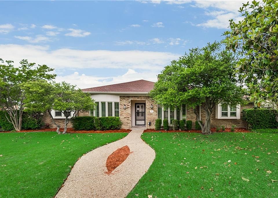1st image of 811 Serenade Ln