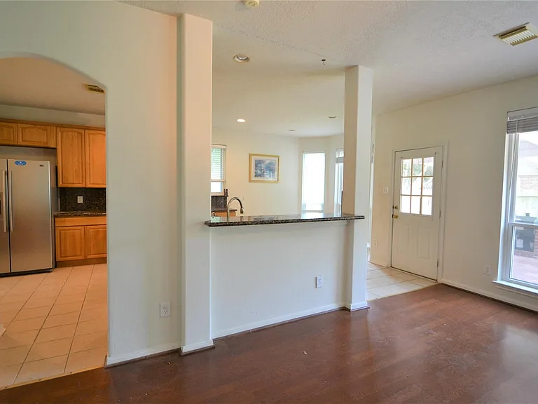 12110 Laurel Ct — Photo 21