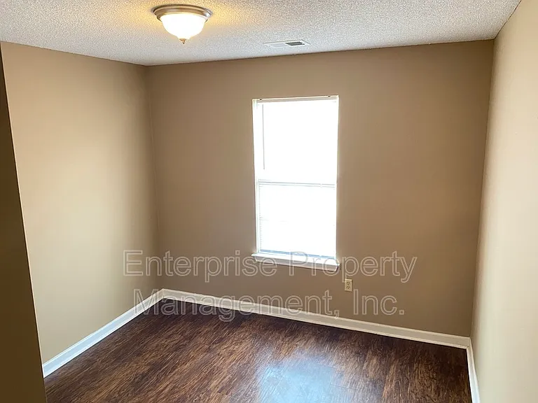 6496 Amberwood Cv — Photo 19