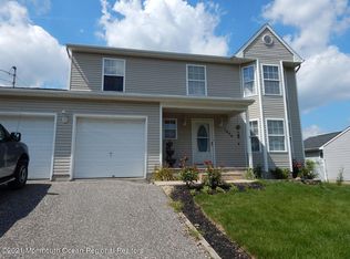 1444 Windward Ave, Beachwood, NJ 08722