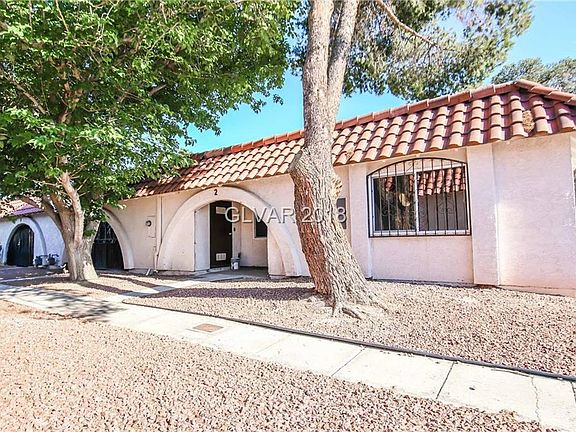 2nd image of 808 Hedge Way Unit 2