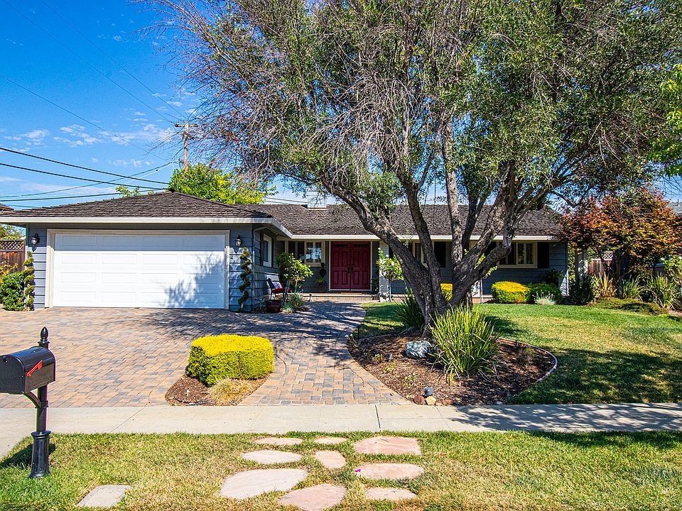 1st image of 6460 Camelia Dr