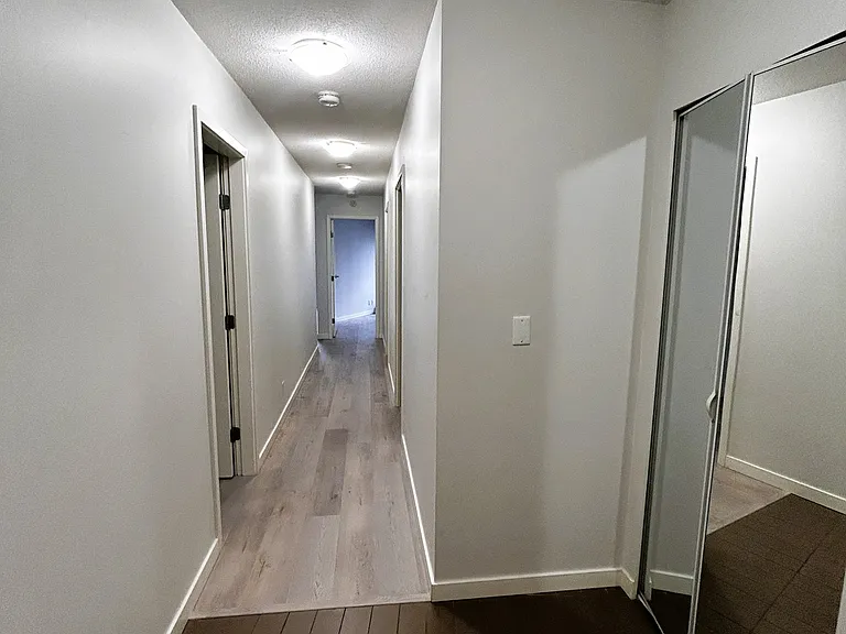 233 Robson St #507 — Photo 18