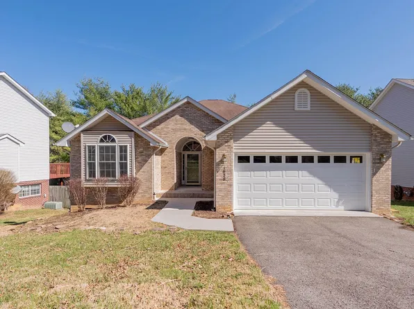 1528 Oriole Dr, Blacksburg, VA 24060