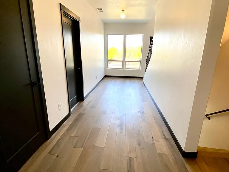 1266 E Echelon Ridge Ln — Photo 42