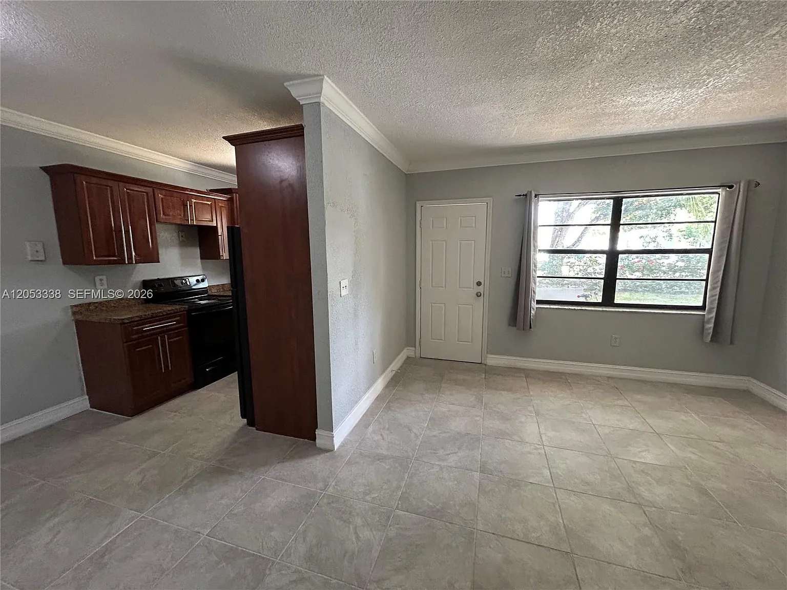 Madison Condo — Photo 2