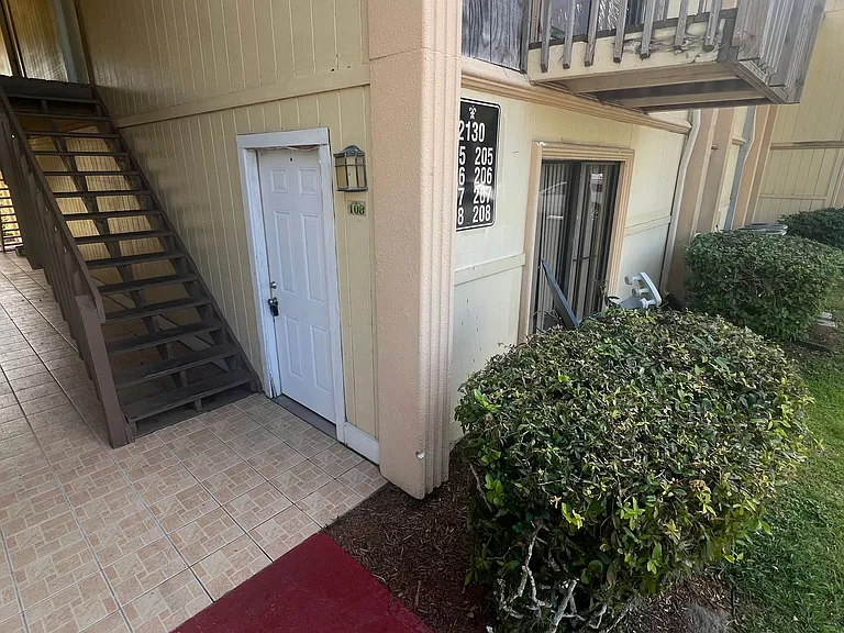 2130 Forest Knoll Dr NE #108 — Photo 3