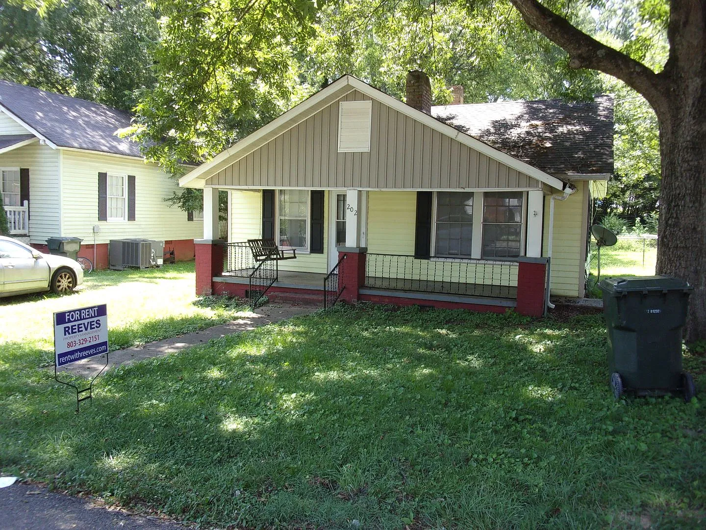 2 Bedroom 1 Bath Home off Ebenezer Road — Photo 1