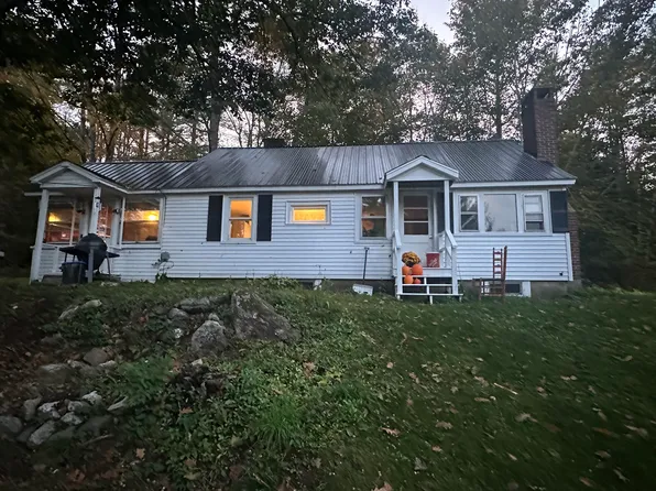 11 Sodom Road, Buckfield, ME 04220
