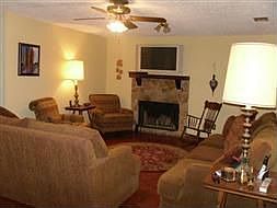 1st image of 4223 Louvinia Dr