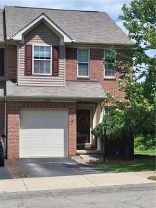 220 Southern Valley Ct, Mars, PA, 16046