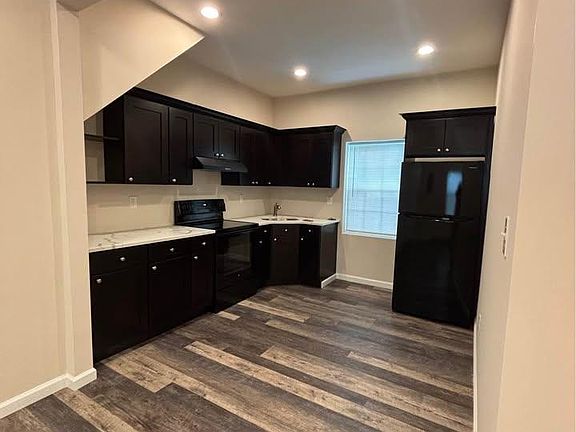 3rd image of 41 Amity St #1