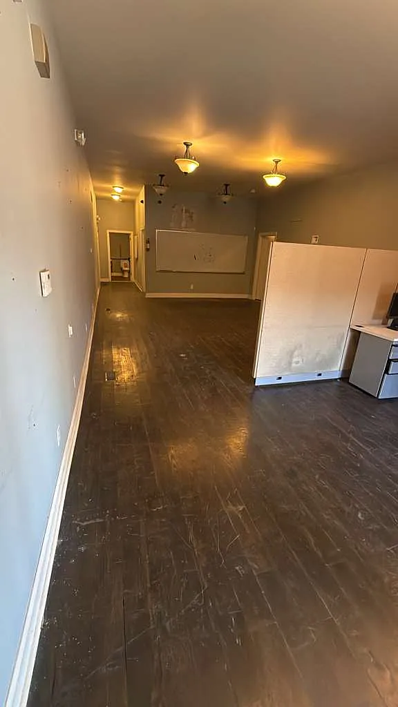 Studio, $2,500 — Photo 1