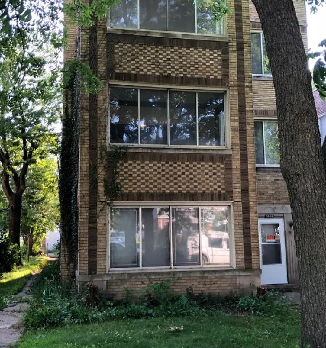 3 bed, 1800 sqft, $1,400 — Photo 4