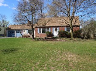 5 Gentian Way, Fairport, NY 14450