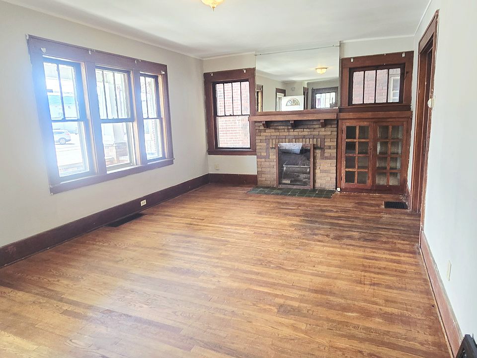 1st image of 3110 Peach St