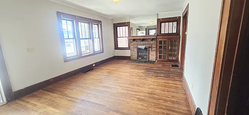 3110 Peach St Photo 1