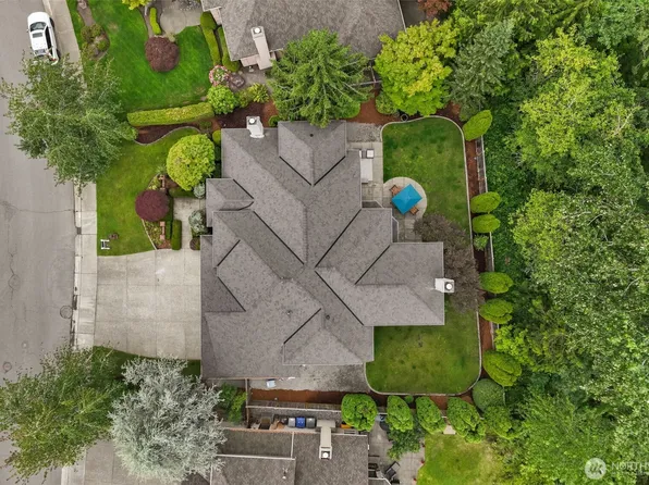 26998 SE 22nd Way, Sammamish, WA 98075